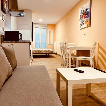 Apartamentos San Nicolas ログローニョ エクステリア 写真