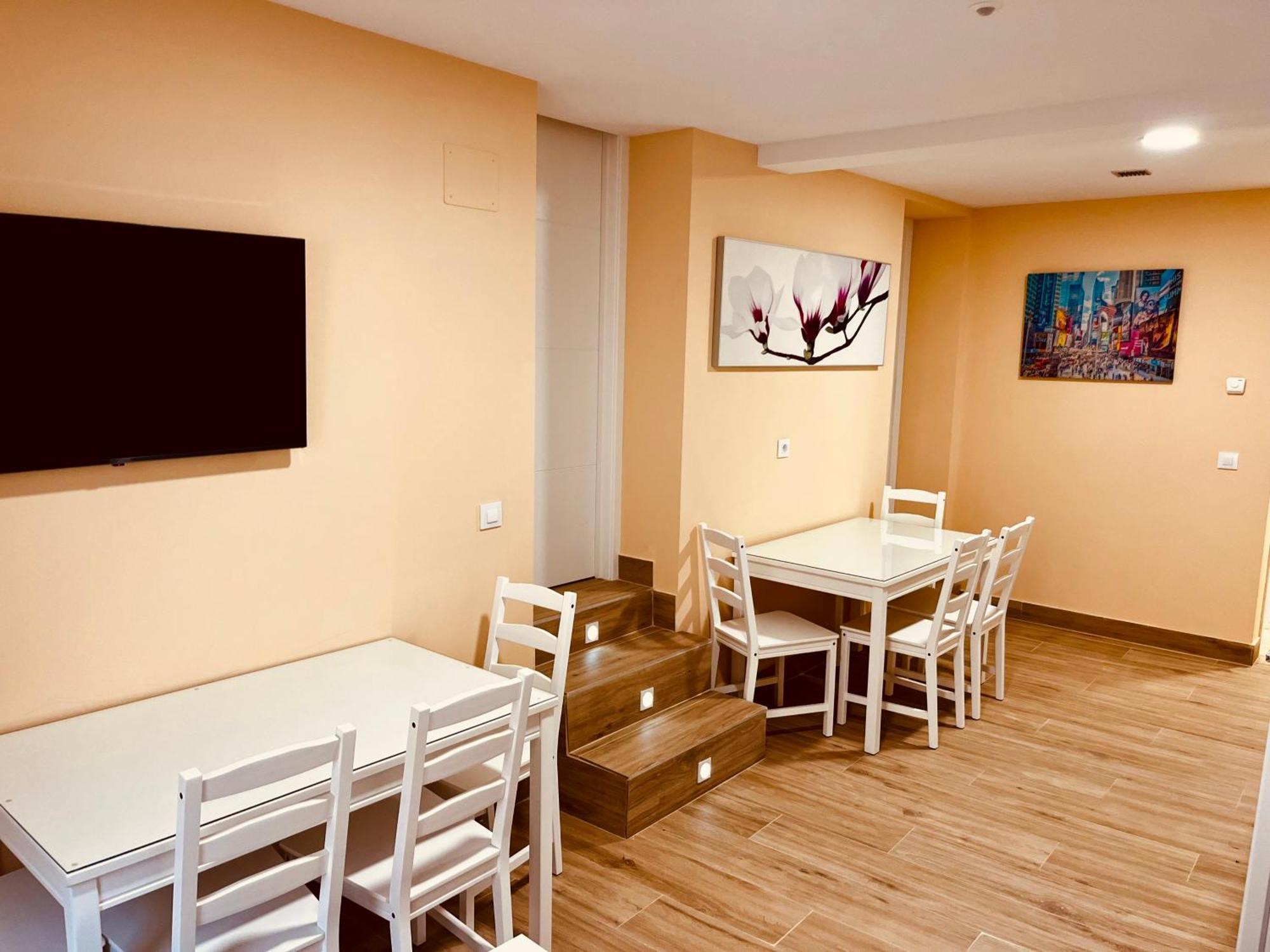 Apartamentos San Nicolas ログローニョ エクステリア 写真